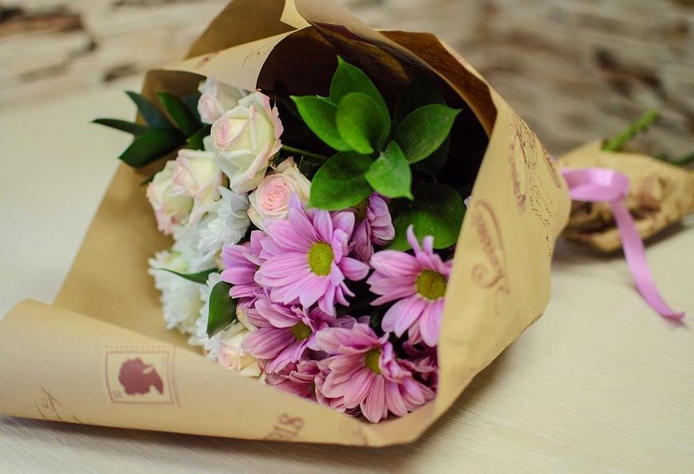 Букет цветов из: Розы и Хризантемы в Ганусово