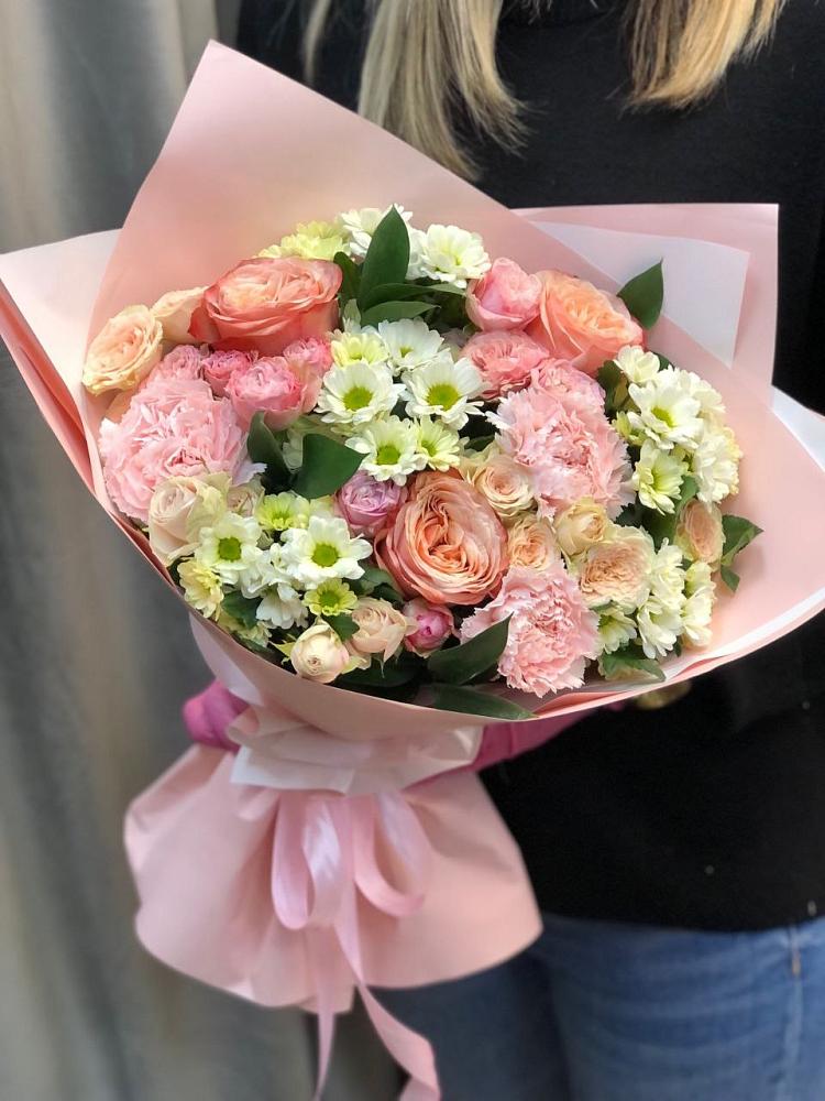 Букет цветов из: Гвоздики, Розы и Хризантемы в Ганусово