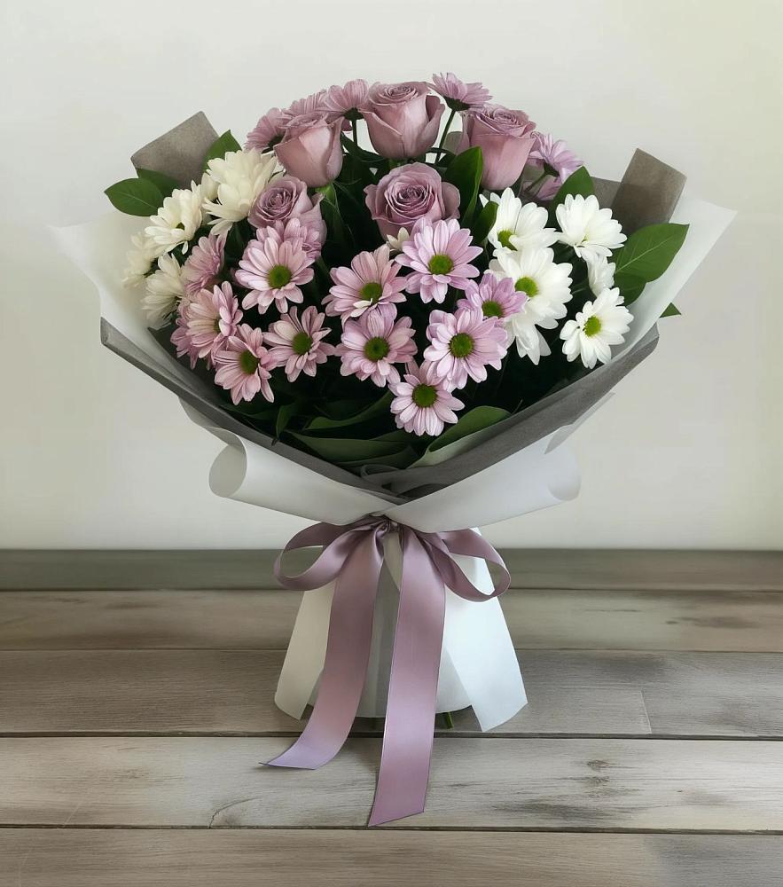 Букет цветов из: Хризантемы и Розы в Ганусово