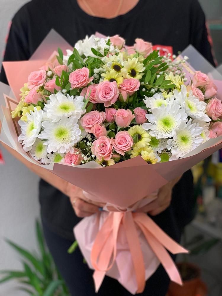 Букет цветов из: Розы и Хризантемы в Ганусово