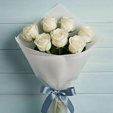Букет 7 Белых роз Эдлесс Лав в Ганусово