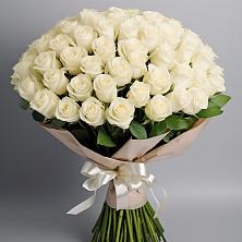 Букет 101 беля роза Белоснежка в Ганусово