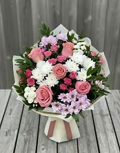 Букет цветов из:  Альстромерии, Гвоздики, Розы и Хризантемы в Ганусово