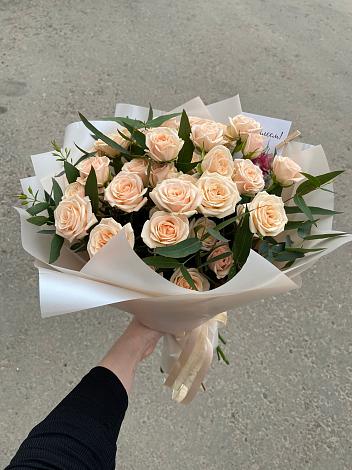 Букет Кремовые розы Латте в Ганусово