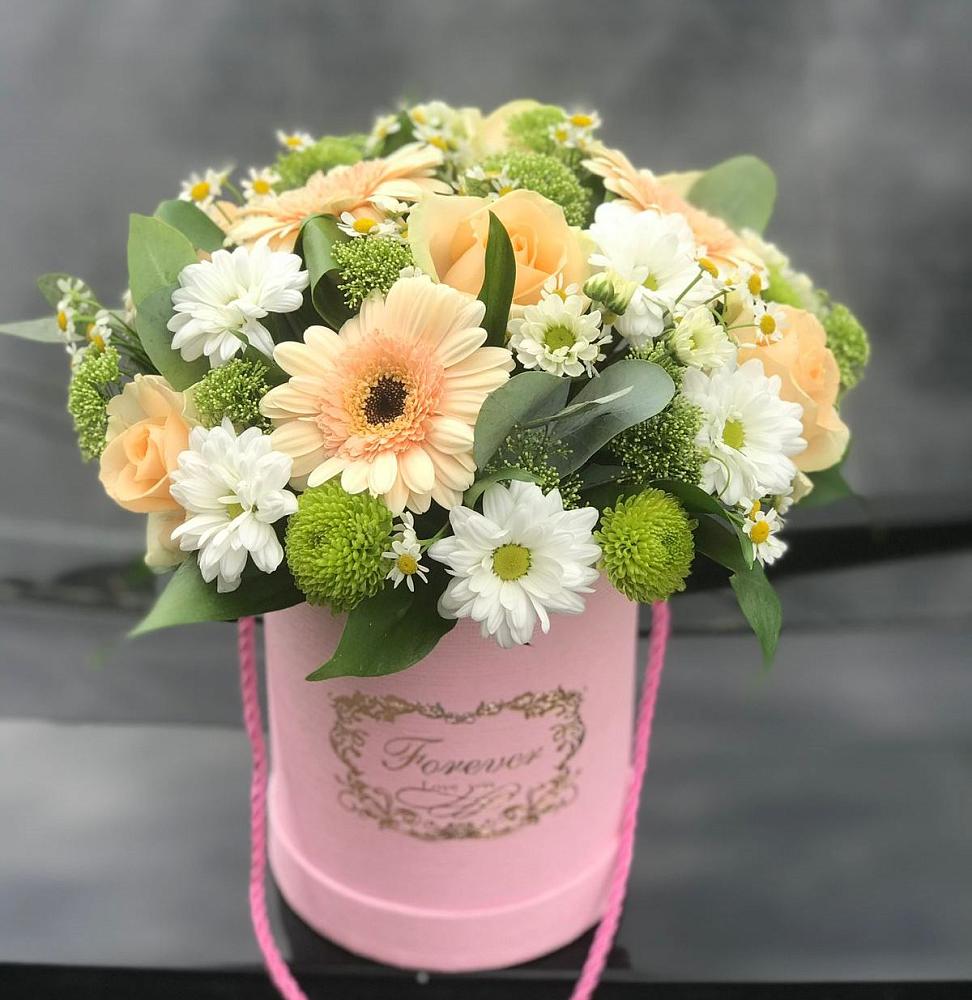 Цветочная композиция из Розы, Герберы и Хризантемы в шляпной коробке в Ганусово